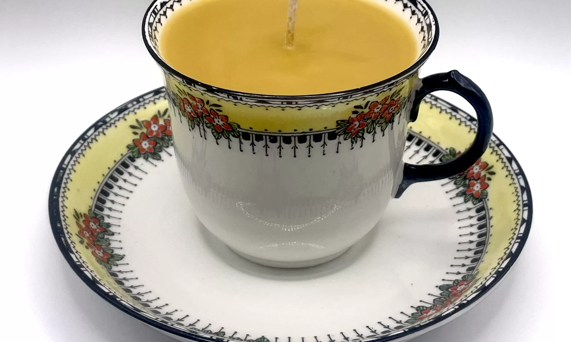 Sutherland China Vintage Teacup Beeswax Candle